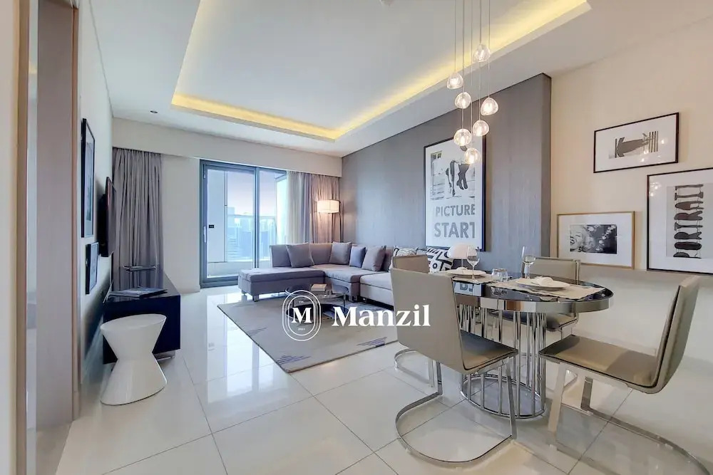 Дубай: Manzil - Cozy 1BR in Paramount w Burj Khalifa View