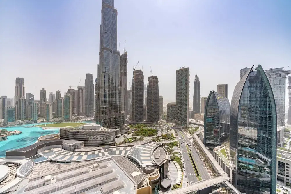 Дубай: Luxe Address Dubai Mall Studio Burj Sea Views