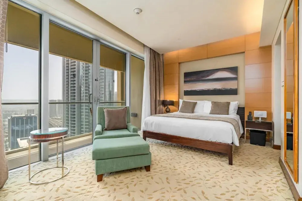 Дубай: Luxe Address Dubai Mall Studio Burj Sea Views