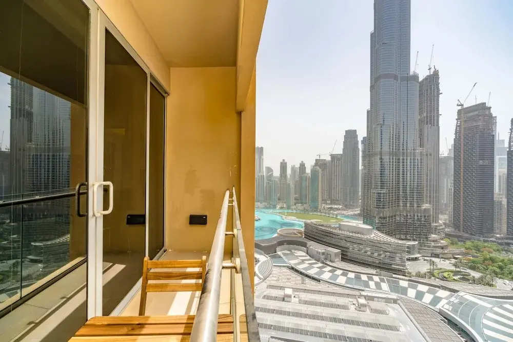 Дубай: Luxe Address Dubai Mall Studio Burj Sea Views