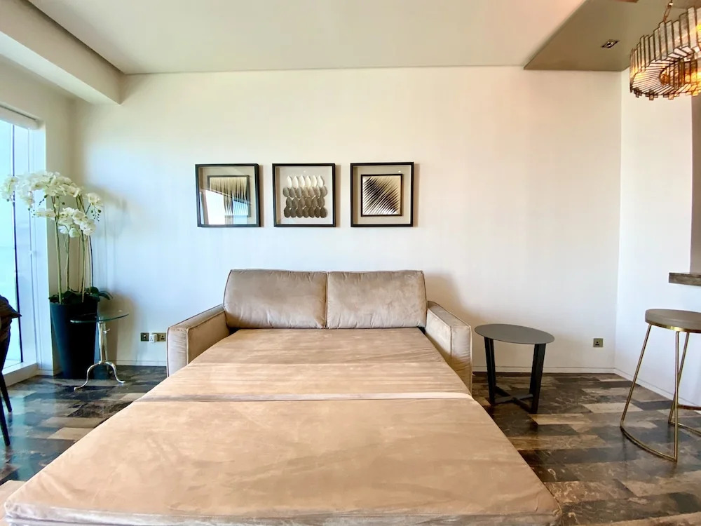 Marco Polo - Fendi Designed Apt With Aerial Panoramic Sea Views — фото 2