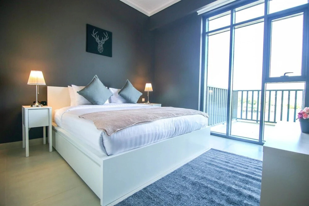 Дубай: Golf Course Views 3BR Vida Hills Weekly Cleaning