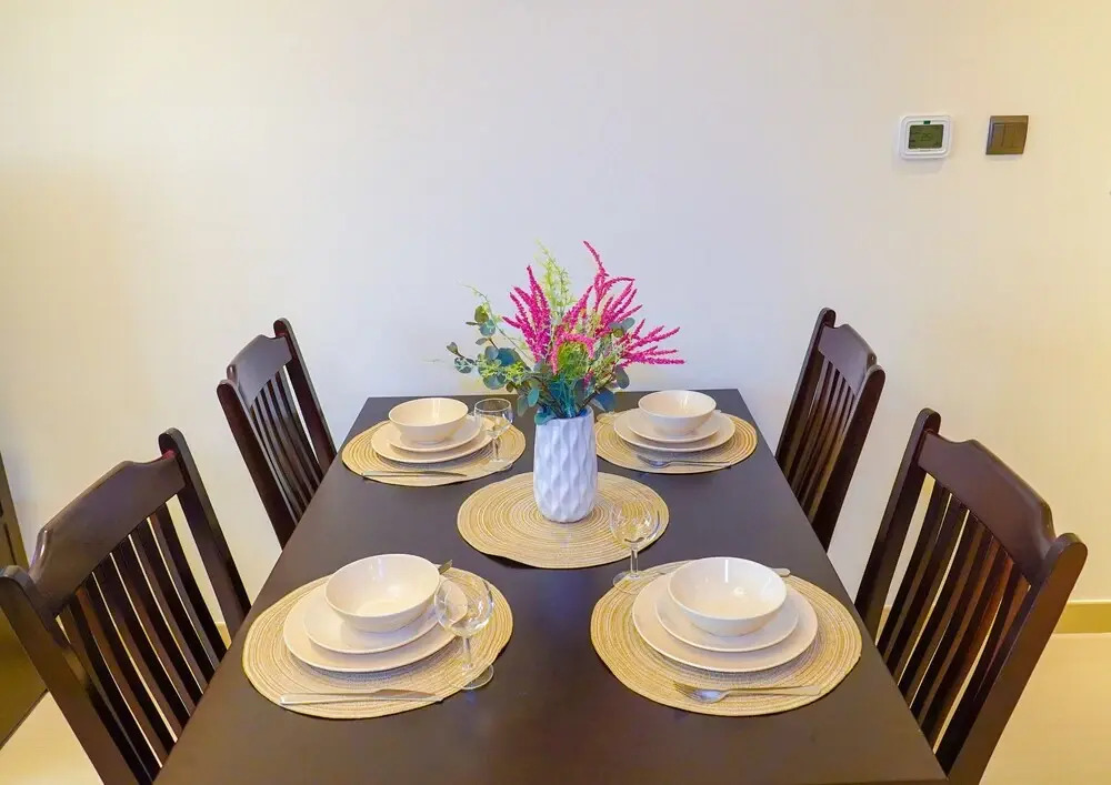 Дубай: Whitesage - Elegant Apartment With Balcony in Downtown