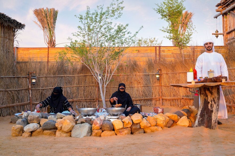 Дубай: Al Khayma Camp "Elite Glamping & Dining in Experience"
