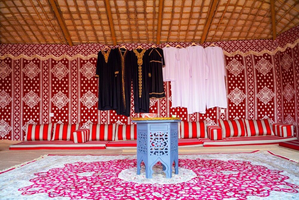 Дубай: Al Khayma Camp "Elite Glamping & Dining in Experience"