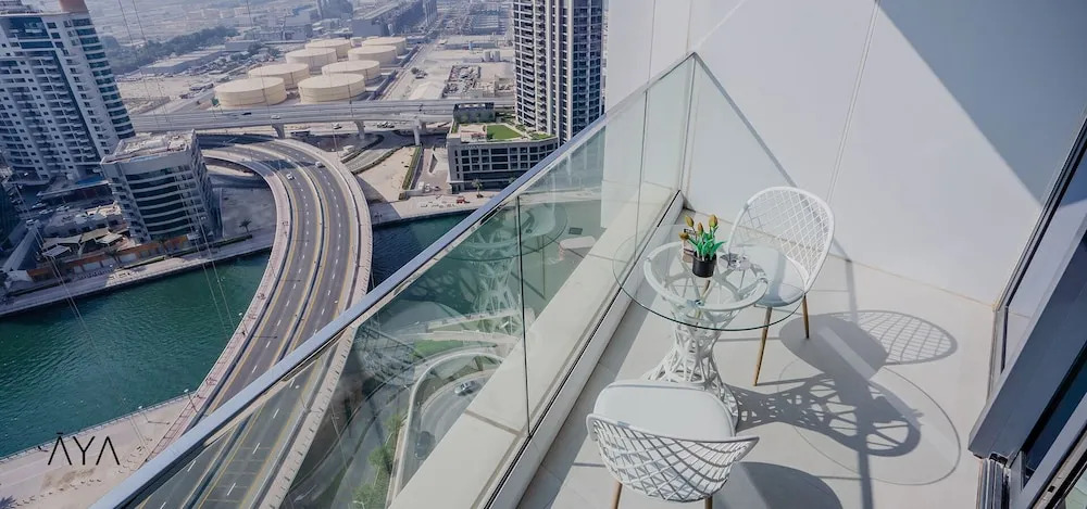 Дубай: Aya - Ideal 1BR Apartment in the Heart of new Dubai
