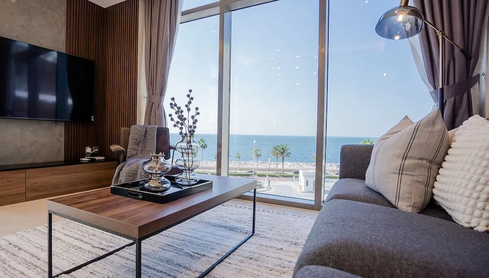 Дубай: Aya - Apt. in Palm Jumeirah with Breathtaking Sea Views