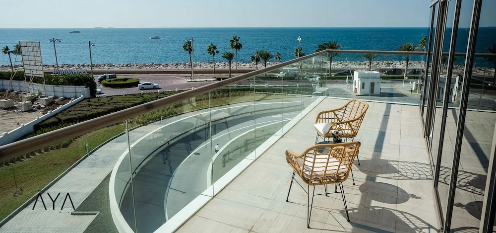 Дубай: Aya - Apt. in Palm Jumeirah with Breathtaking Sea Views