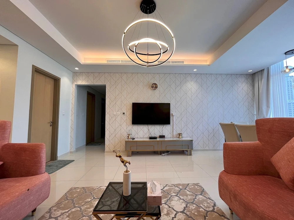 Дубай: Elegant 2 BHK Paramount Tower City View