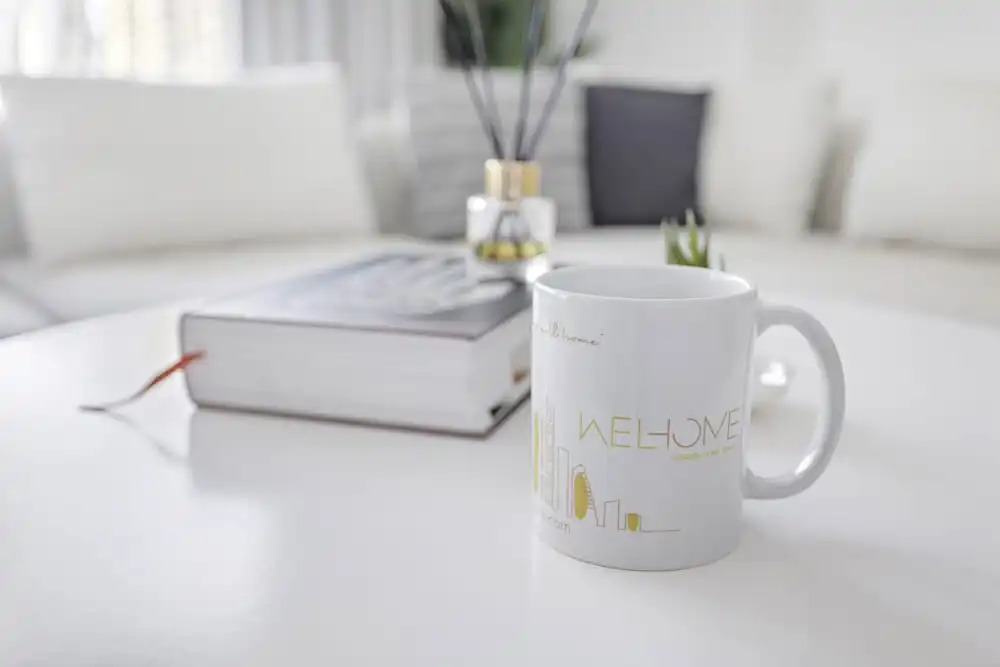 Дубай: WelHome - Urban Retreat With Terrace And City Views