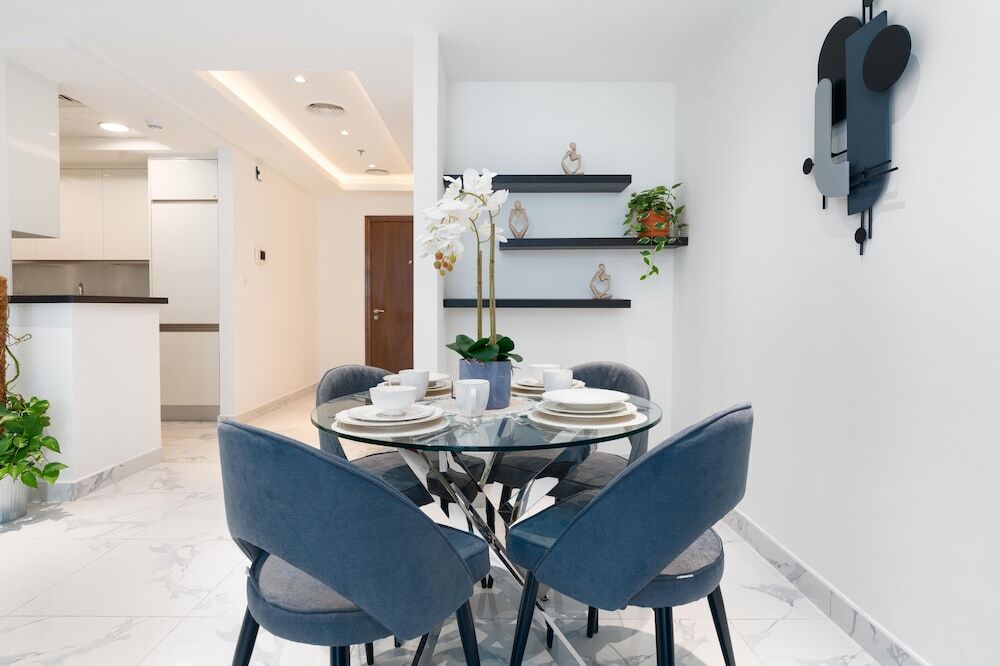 Дубай: SuperHost - Luxury Apt with Panoramic Burj and Canal Views
