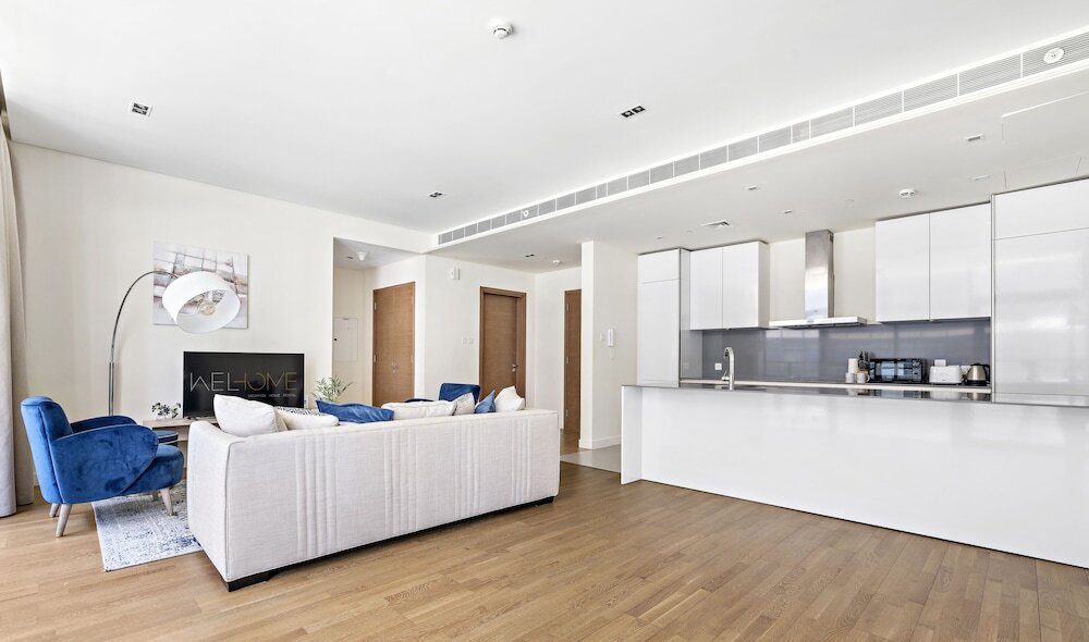 Дубай: WelHome - Luxury Living in Dubai's  City Walk Building 5