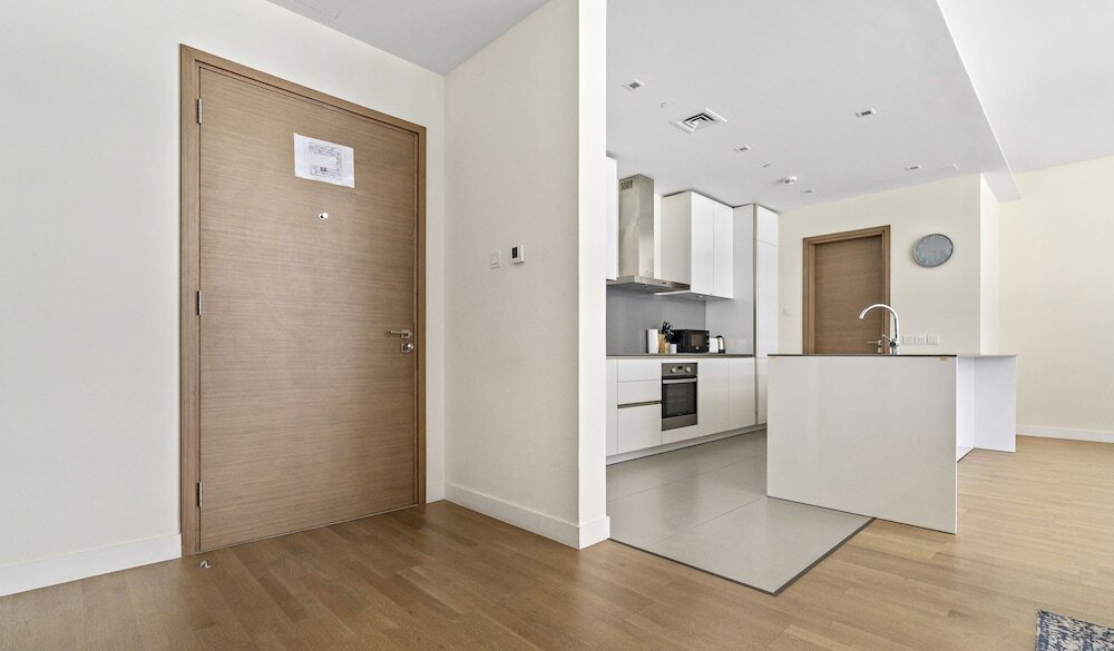 Дубай: WelHome - Luxury Living in Dubai's  City Walk Building 5