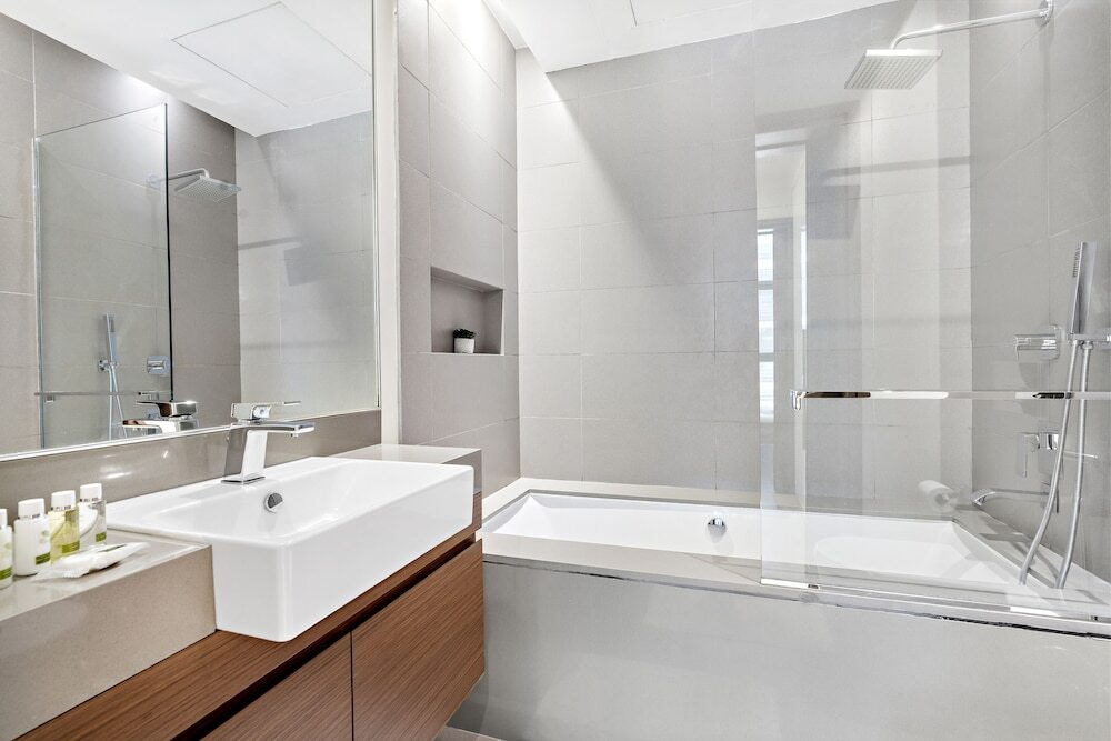 Дубай: WelHome - Luxury Living in Dubai's  City Walk Building 5