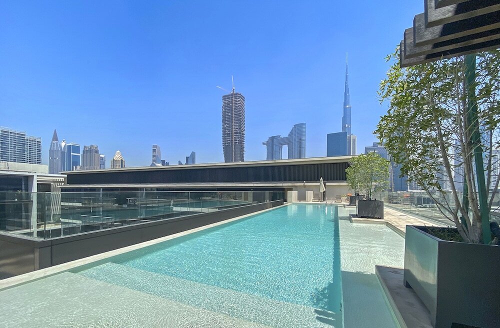 Дубай: WelHome - Luxury Living in Dubai's  City Walk Building 5