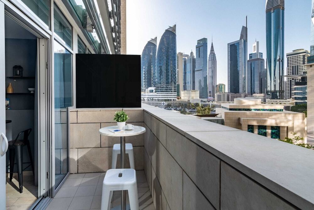 Дубай: Silkhaus Burj Daman, DIFC Dubai