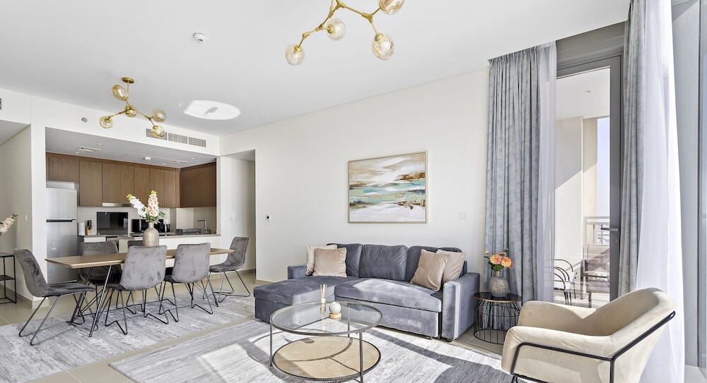 Дубай: WelHome - Spectacular 2BR Apartment with Panoramic Sea Views