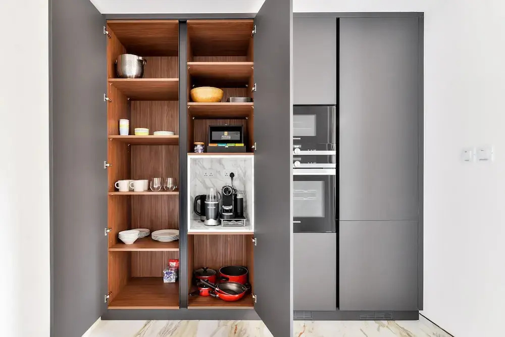Дубай: Stunning 1BR in Bahar near JBR Beach