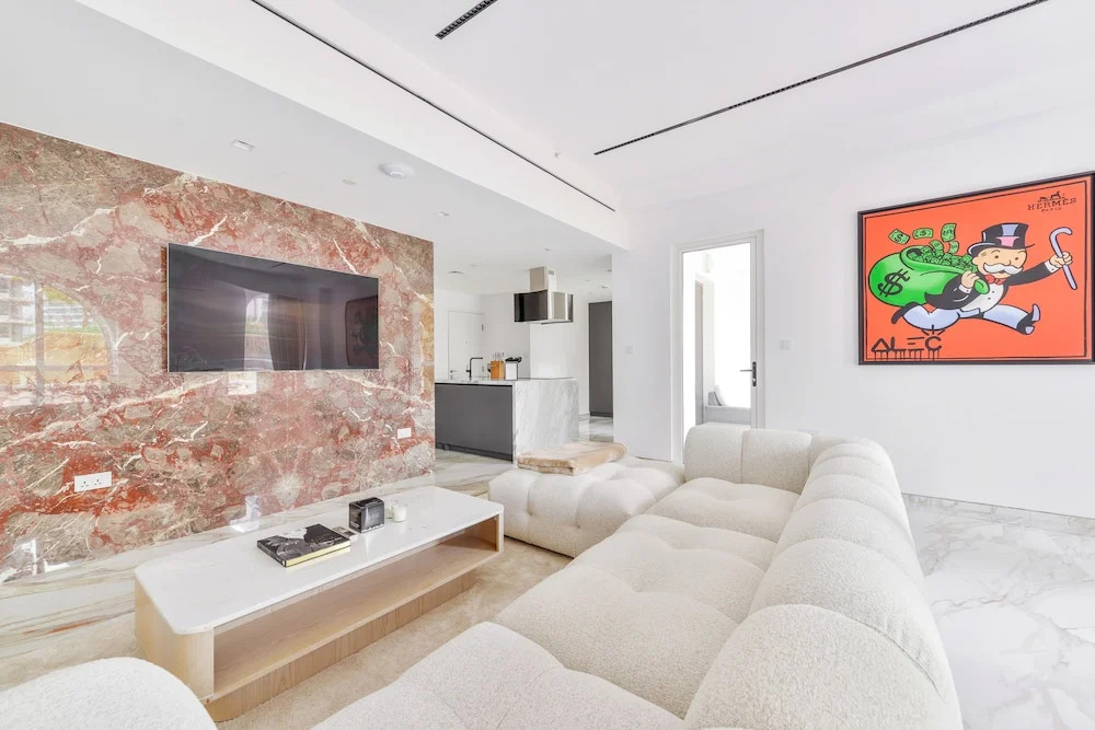 Дубай: Stunning 1BR in Bahar near JBR Beach