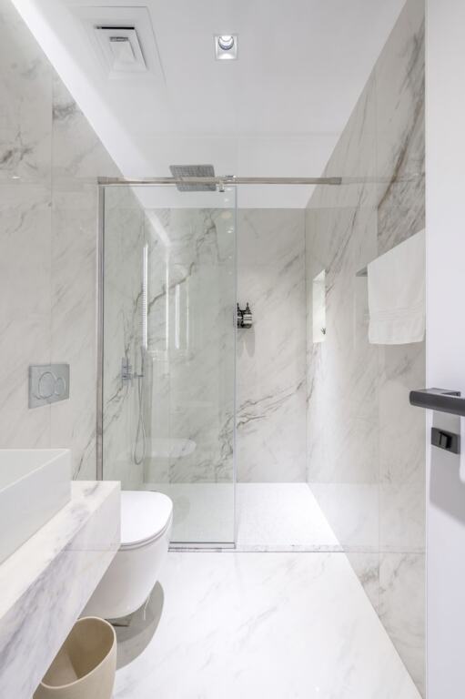 Дубай: Stunning 1BR in Bahar near JBR Beach