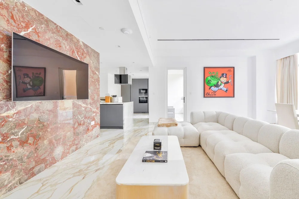 Дубай: Stunning 1BR in Bahar near JBR Beach