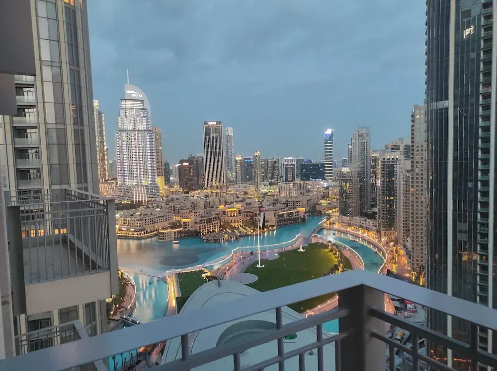 Дубай: Lux BnB Standpoint Tower Fountain View