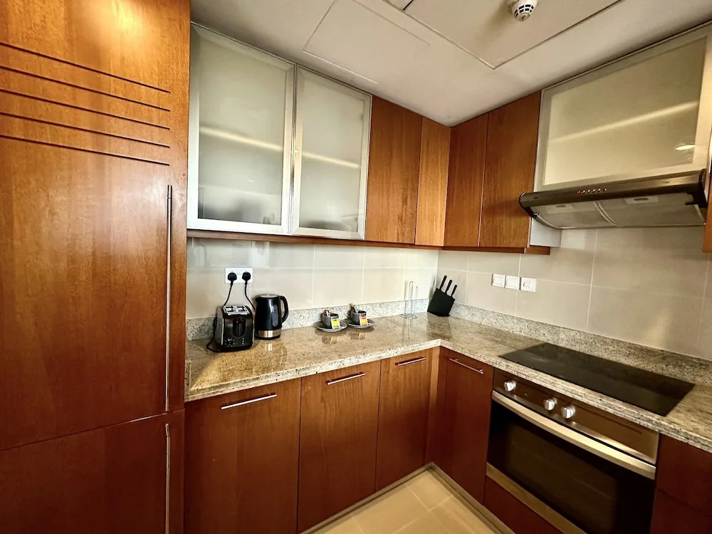 Дубай: Lux BnB Standpoint Tower Fountain View