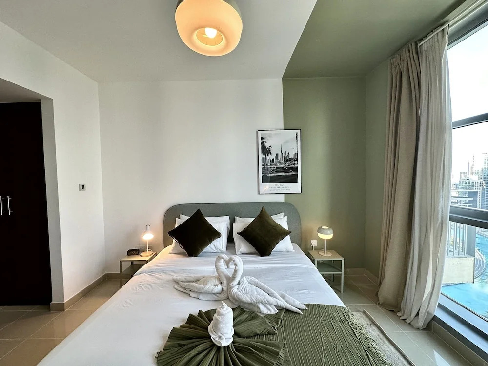 Дубай: Lux BnB Standpoint Tower Fountain View