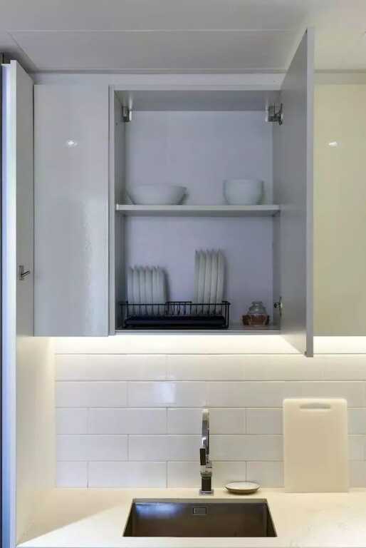 Дубай: New apt in Dubai Marina with balcony
