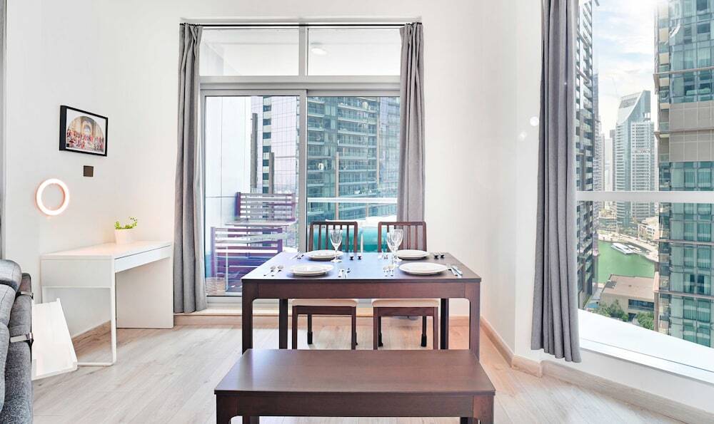 Дубай: LUX The Dubai Marina View Suite