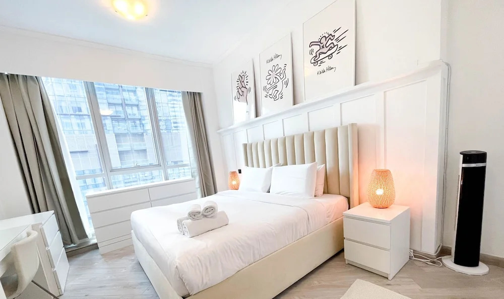 Дубай: LUX The Dubai Marina View Suite