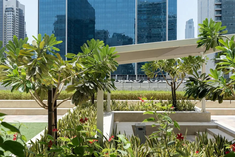 Дубай: Whitesage - Stylish Apt With Balconies In The Heart of Dubai
