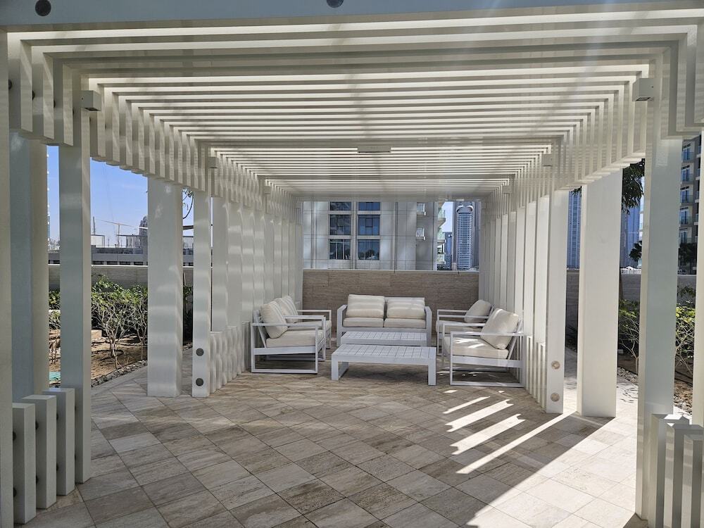 Дубай: Vacay Lettings - Beach Vista  Beachfront