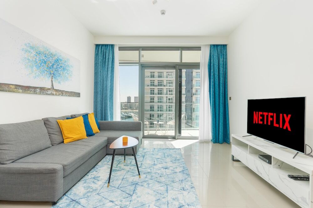 Дубай: Vacay Lettings - Beach Vista  Beachfront