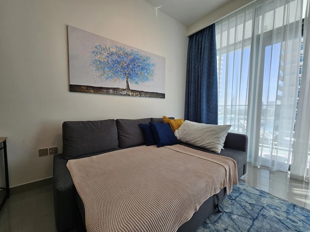 Дубай: Vacay Lettings - Beach Vista  Beachfront