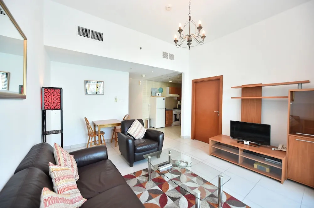 Дубай: 1BR Apartment Stunning Marina View - MVT