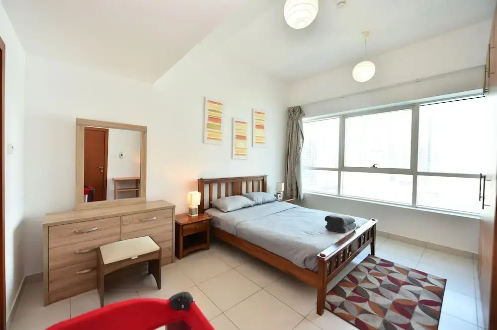 Дубай: 1BR Apartment Stunning Marina View - MVT