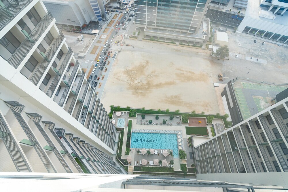 Дубай: Whitesage - Downtown's Gem, A Fancy Retreat Near Burj Khalifa