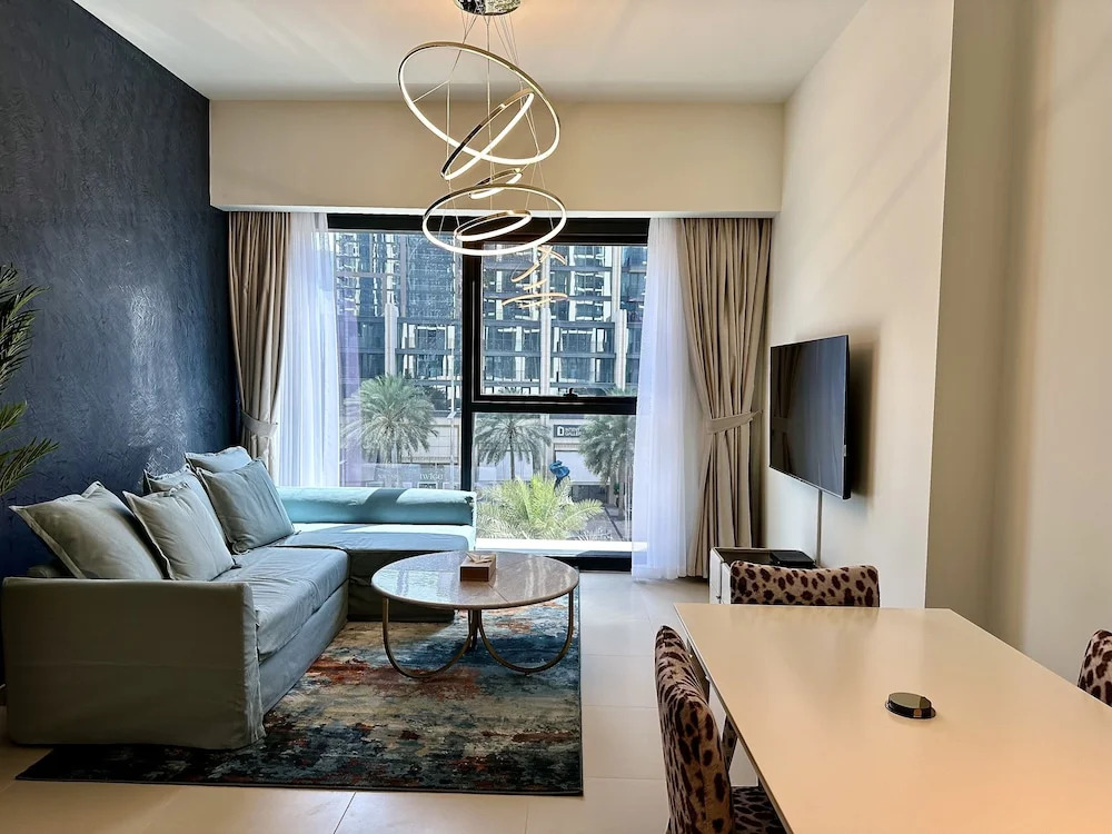 Дубай: LuxBnB Dubai Opera Act-1 Boulevard Views