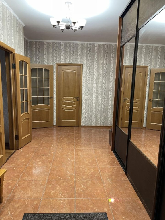 Красноярск: Квартира ул. Авиаторов 23