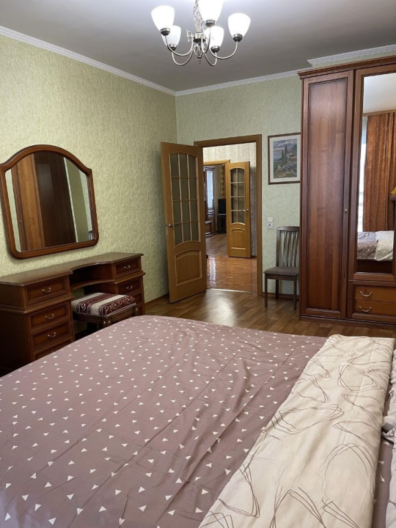 Красноярск: Квартира ул. Авиаторов 23