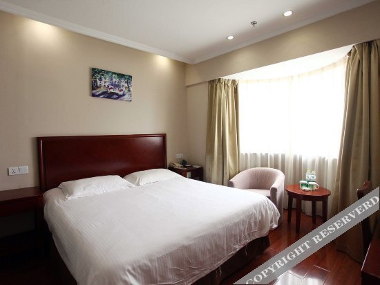Ляньюньган: GreenTree Inn Jiangsu Lianyungang Hualian Building Business Hotel