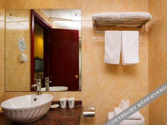 Ляньюньган: GreenTree Inn Jiangsu Lianyungang Hualian Building Business Hotel