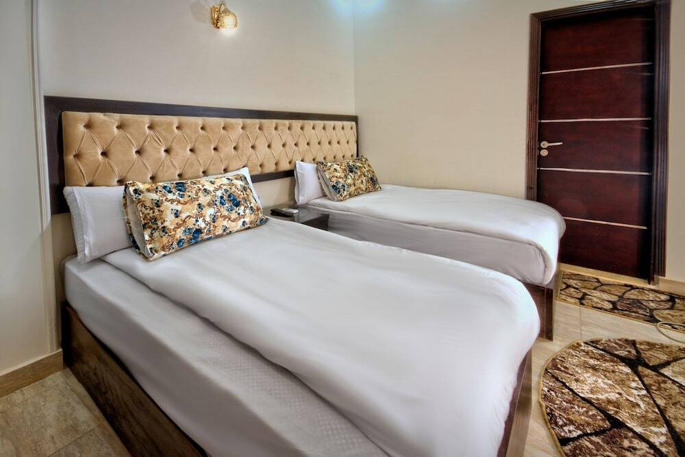 Гиза: Tut Pyramids View Hotel