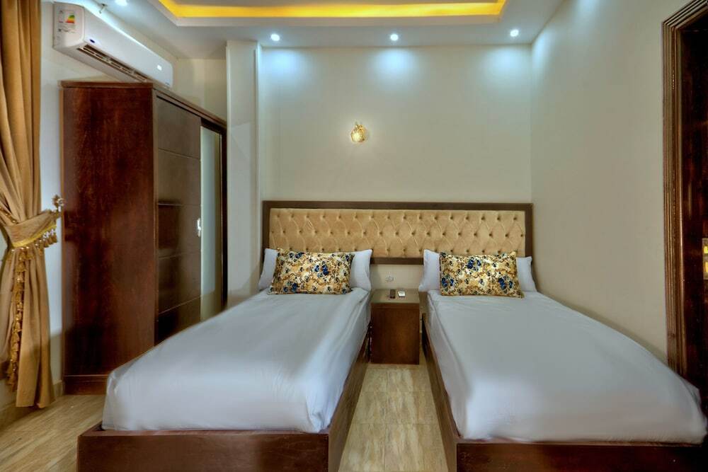 Гиза: Tut Pyramids View Hotel