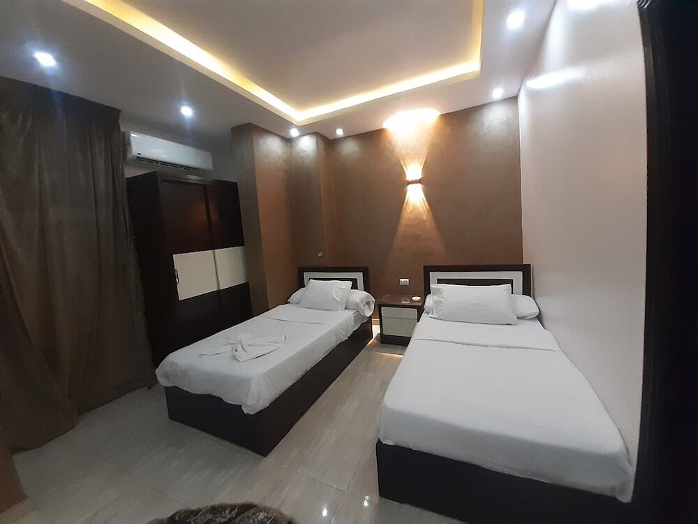 Гиза: Tut Pyramids View Hotel