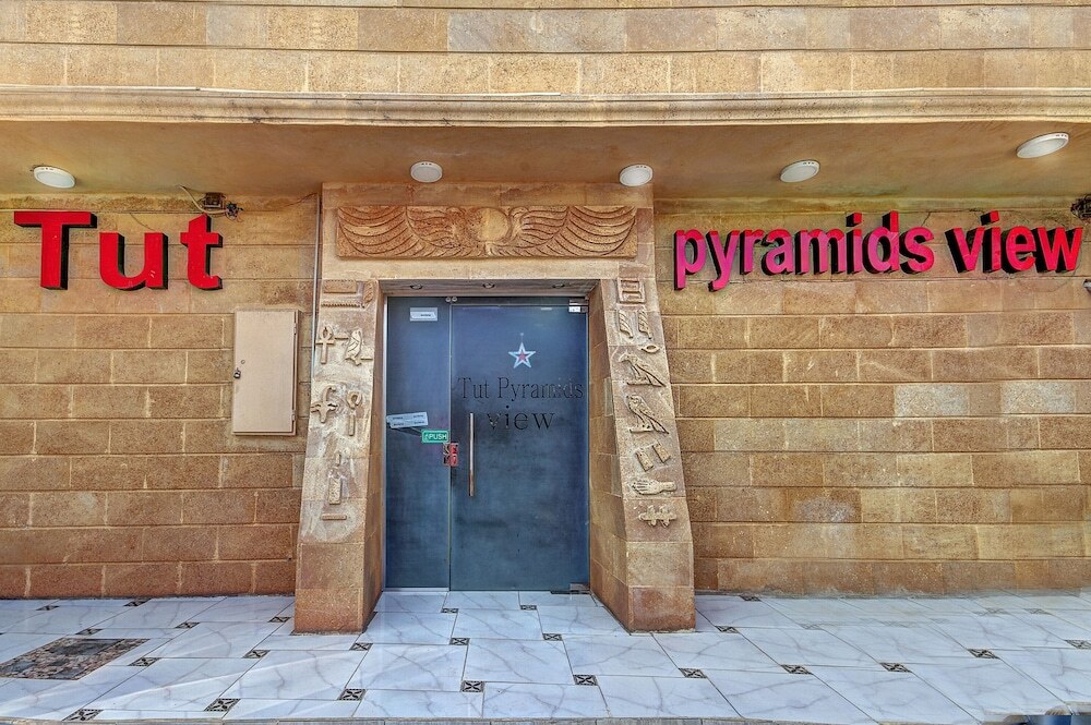 Гиза: Tut Pyramids View Hotel