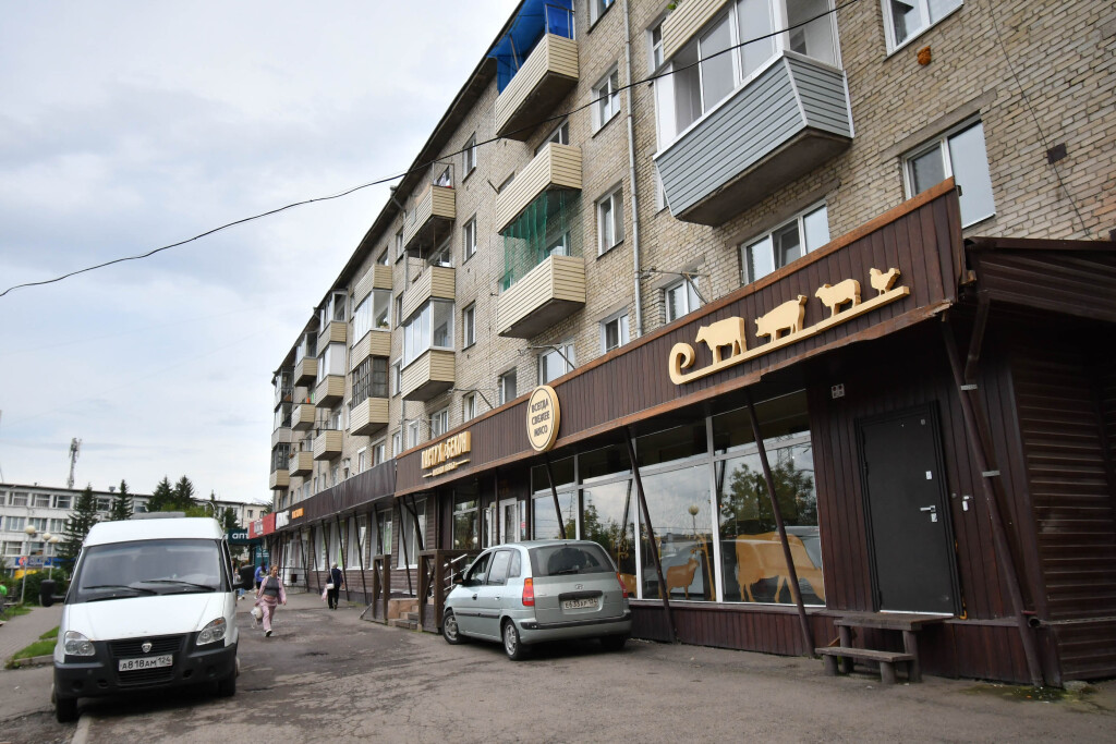 Красноярск: Апартаменты Любимый Дом с большой гардеробной