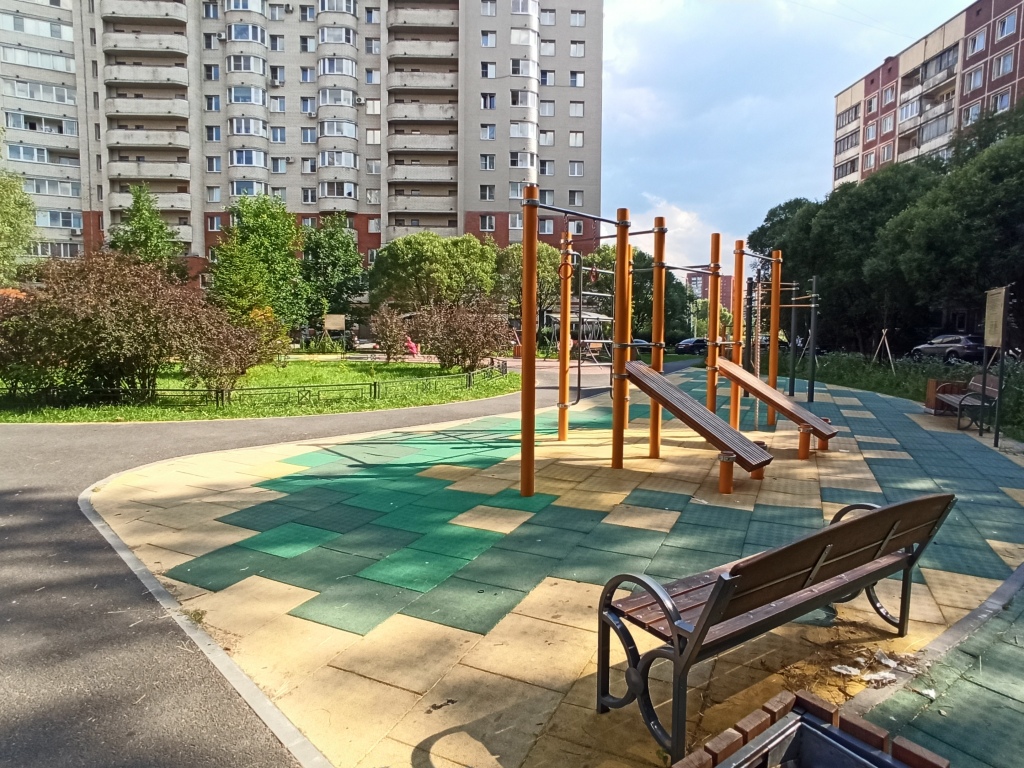 Санкт-Петербург: Квартира рядом с парком
