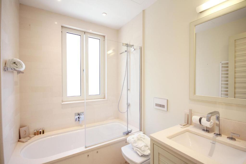Тиват: Porto Montenegro Residences